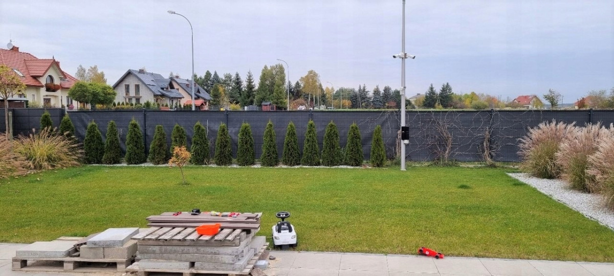 SIATKA CIENIUJĄCA NA OGRODZENIE PŁOT BALKON MASKUJĄCA 1,5x10m 90% UV MOCNA