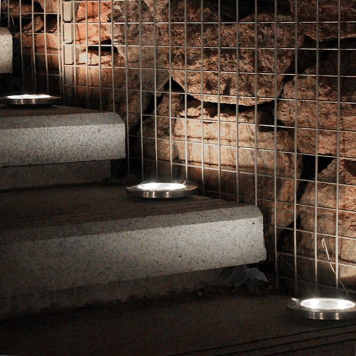 LAMPA SOLARNA OGRODOWA LED x12 szt. LAMPKI ZEWNĘTRZNE DYSK WBIJANE CZUJNIK